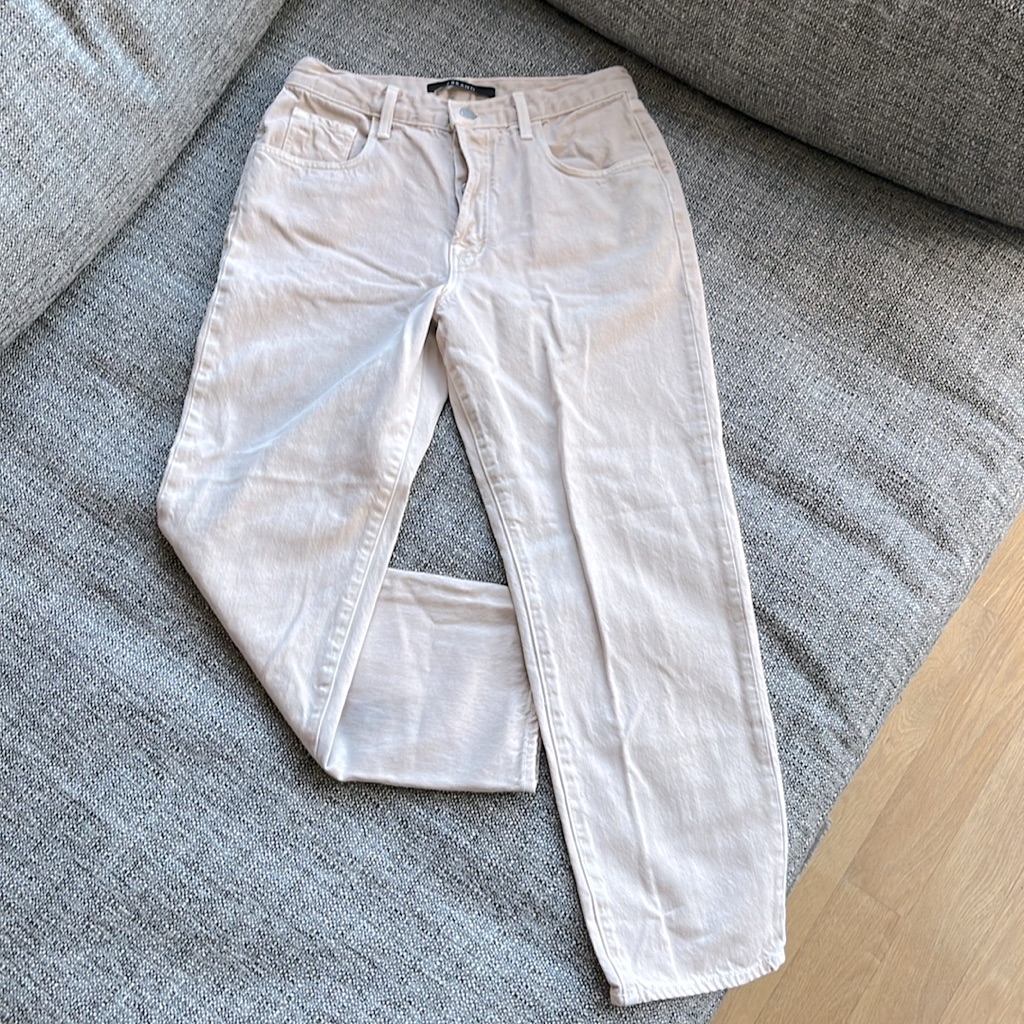 J Brand Straight Leg Jeans In Dusty Blush/Beige, Size 28